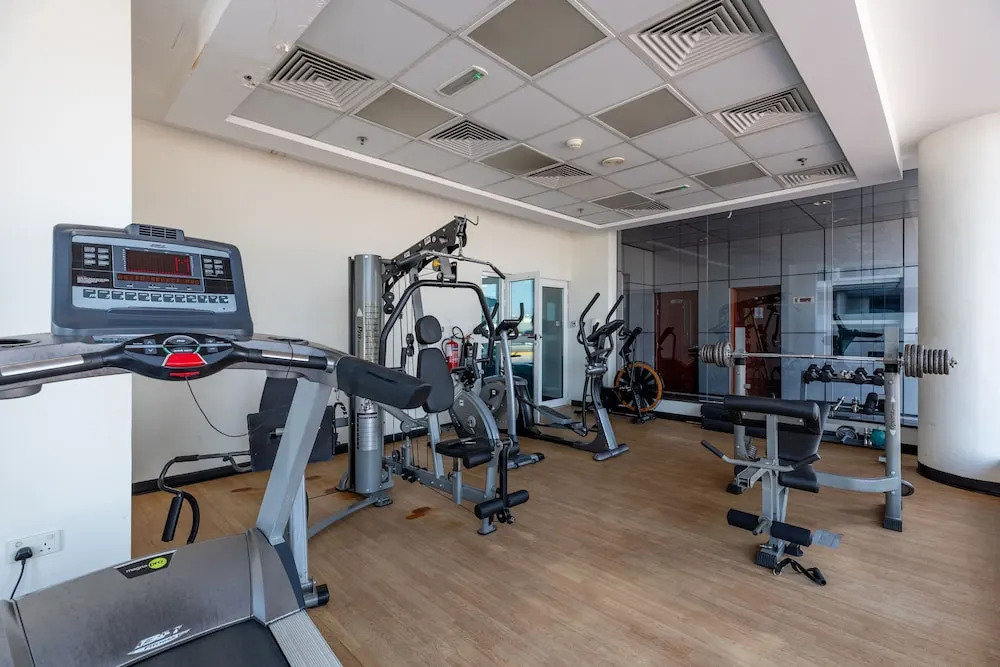 Waves - Cozy, Fully Furnished Studio in Dubai Sports City