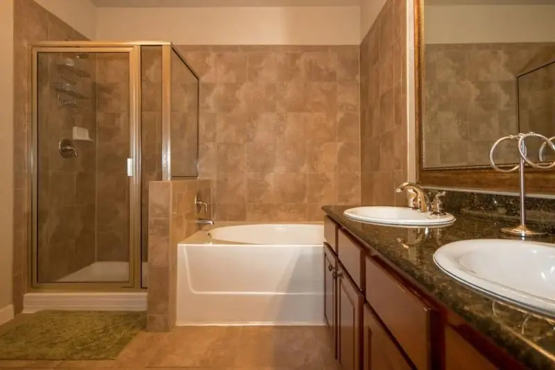 906 Charo Parkway Unit 422 2 Bedrooms, 2 Bathrooms