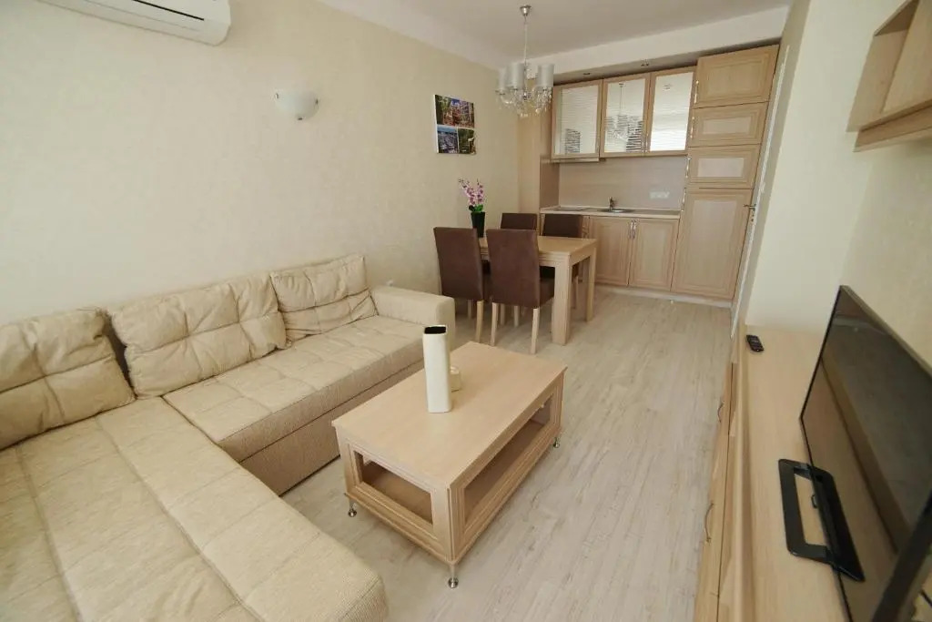 Harmony Suites Saint Vlas