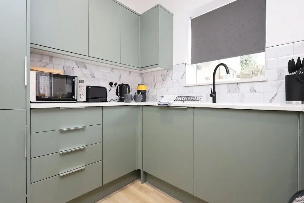 Chic 2 Bed Flat Near Central Cardiff