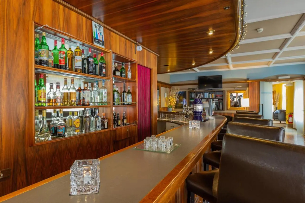 Hotel Athmos