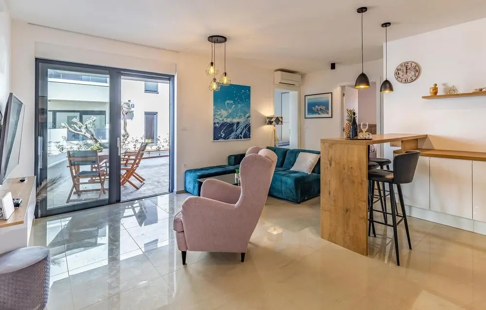 Nice Apartment in Banjole With Outdoor Swimming Pool, Wifi and 2 Bedrooms