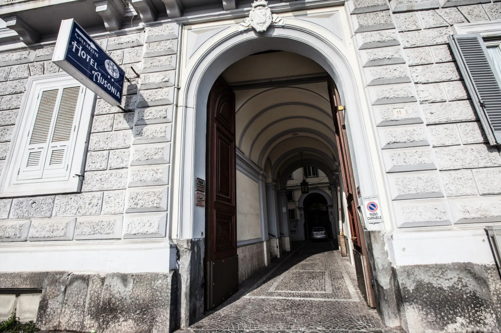 Hotel Ausonia