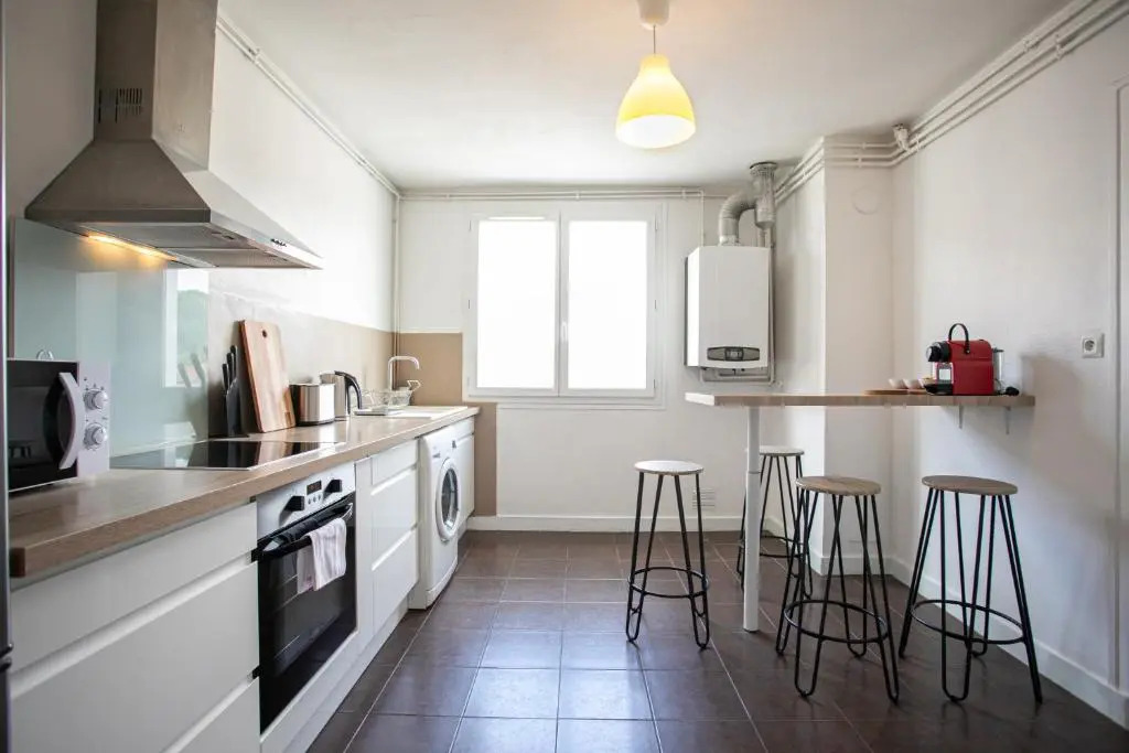 Magnifique T4/refait à Neuf/spacieux et Lumineux