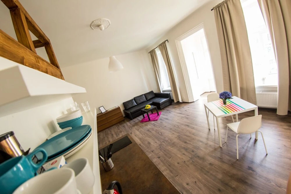 Freedom rooms and apartments