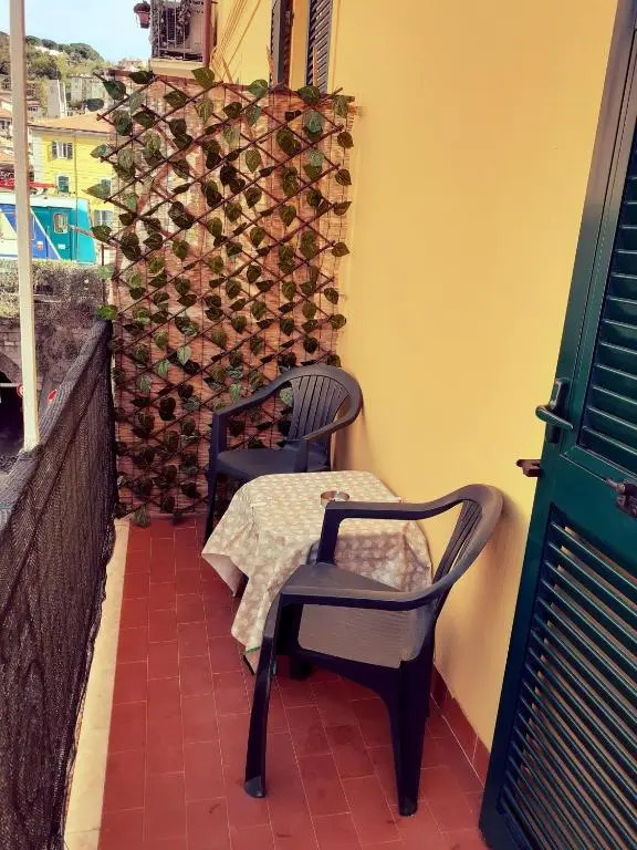 La Maison des Caprices_ La Spezia _Stazione_5Terre