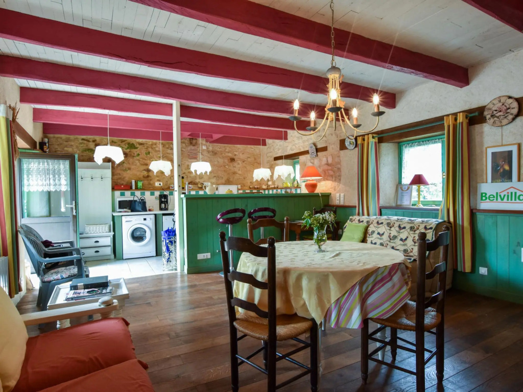 Breton Escape in Querrien