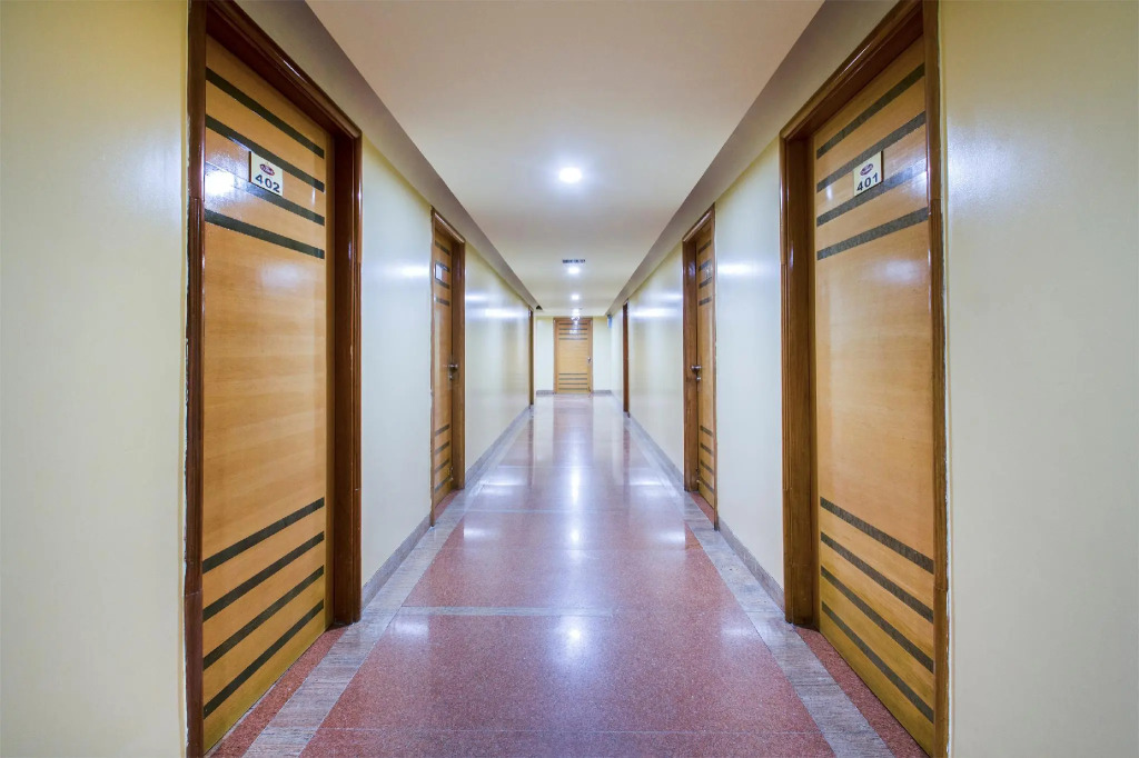 OYO 9303 Celebrity Skyhy Rooms