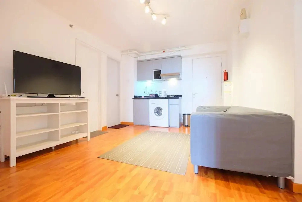 Spacious Bassura City Apartment