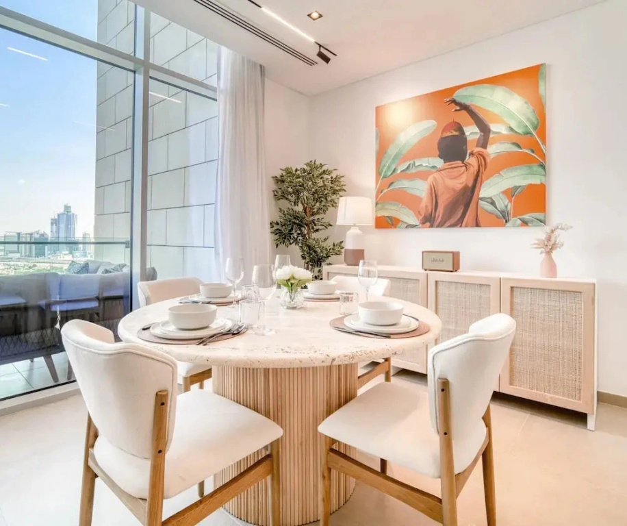 Luxe and Modern Duplex in Difc