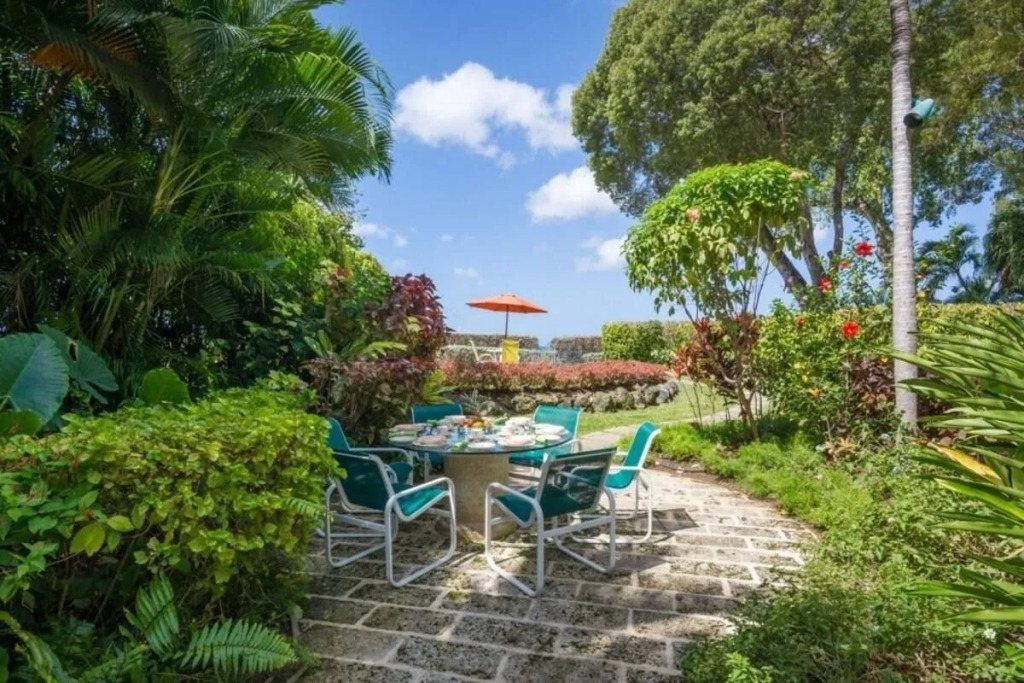 Villa Thespina on the Beach