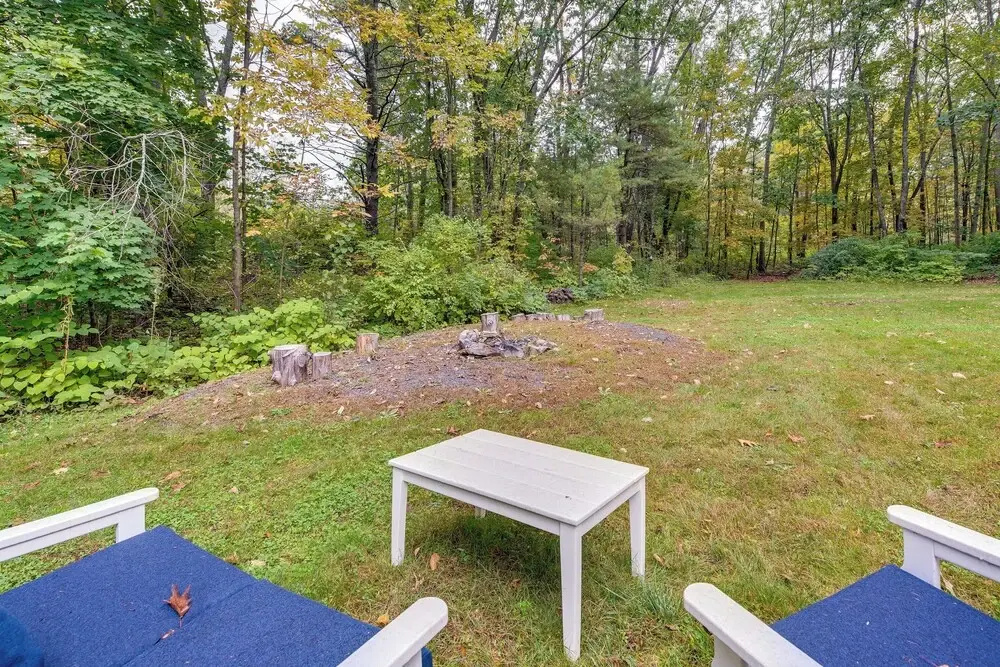 Near Beach: Coastal Maine Getaway w/ Yard