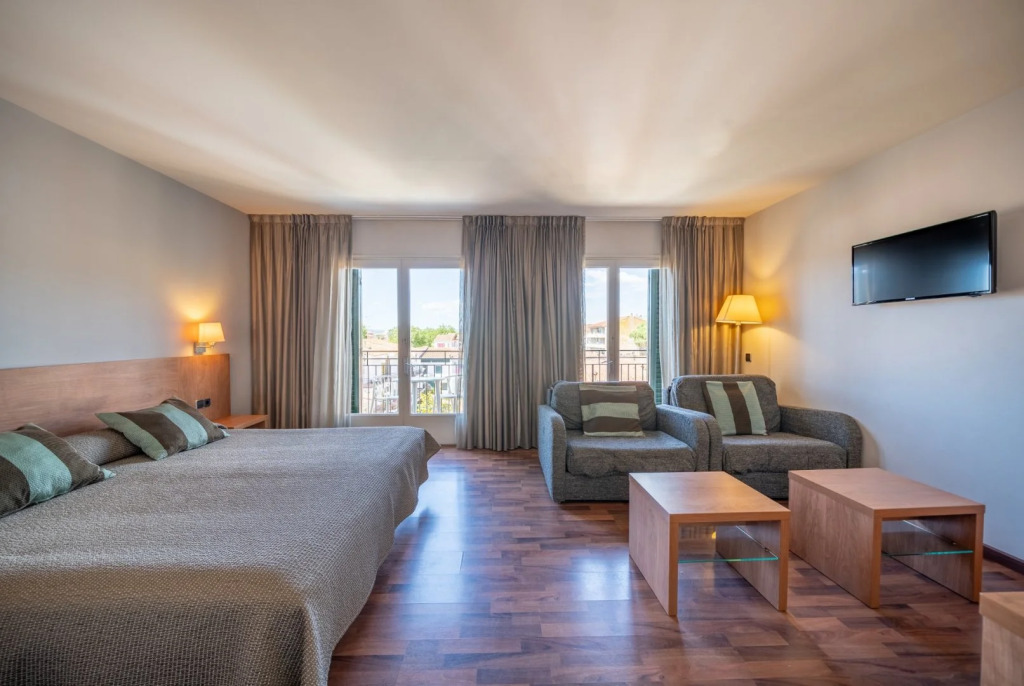 Hotel Medes II