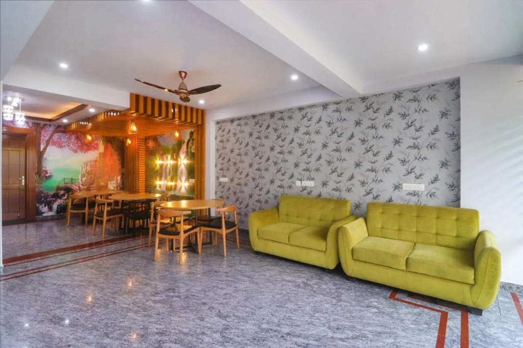 FabHotel Star Corporate Suite - Medicity Gurugram near Medanta Hospital