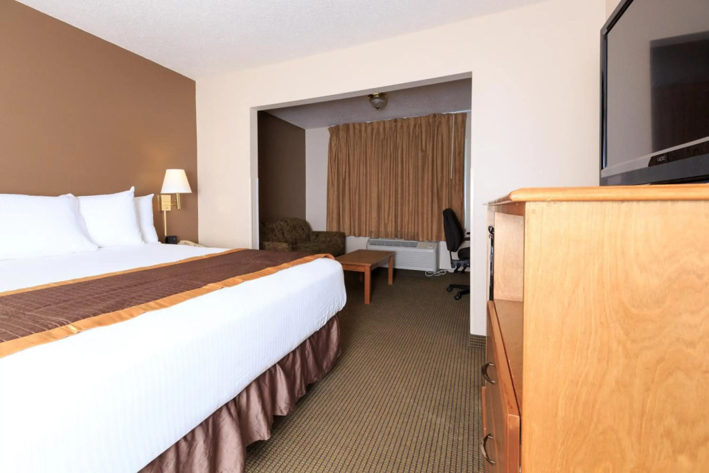 New Victorian Inn & Suites Lincoln