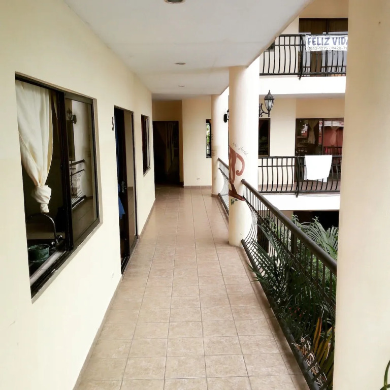 Hotel Feliz Vida