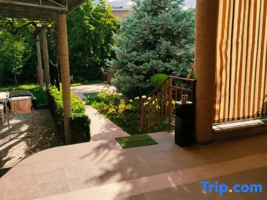 TabrisChina Vacation Rental