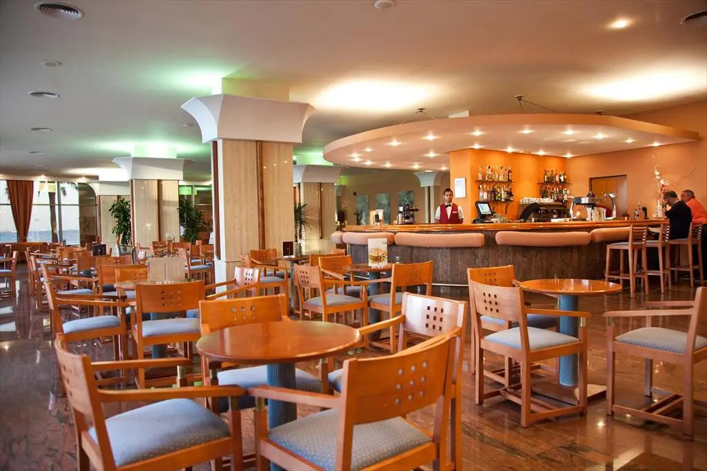 Sirenis Hotel Tres Carabelas & SPA