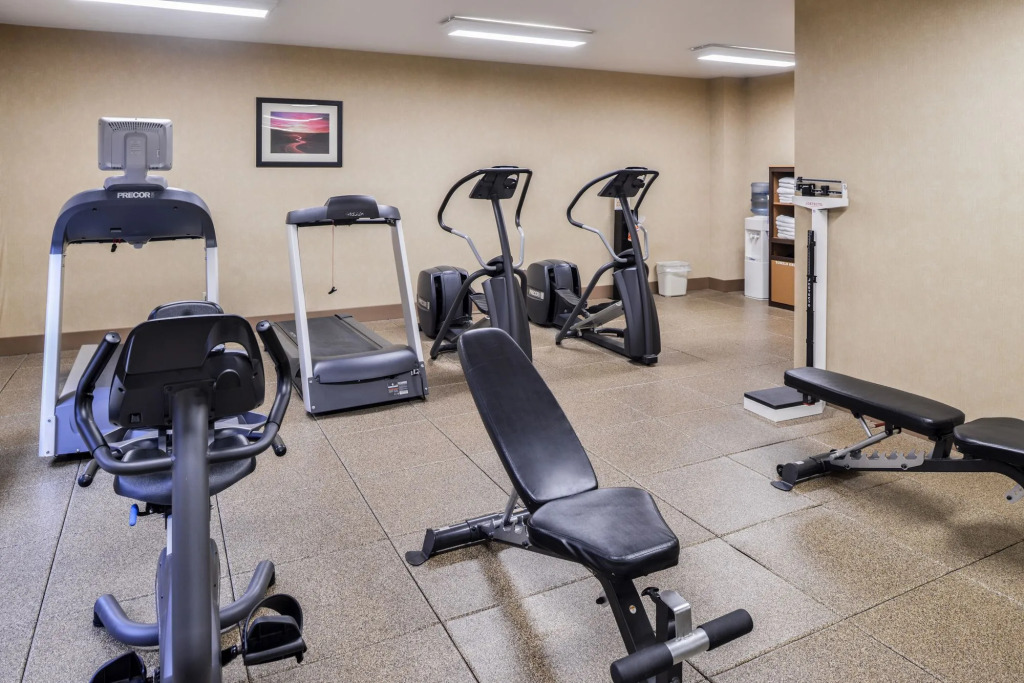 Holiday Inn Express Hotel & Suites Sioux Falls At Empire Mall by IHG