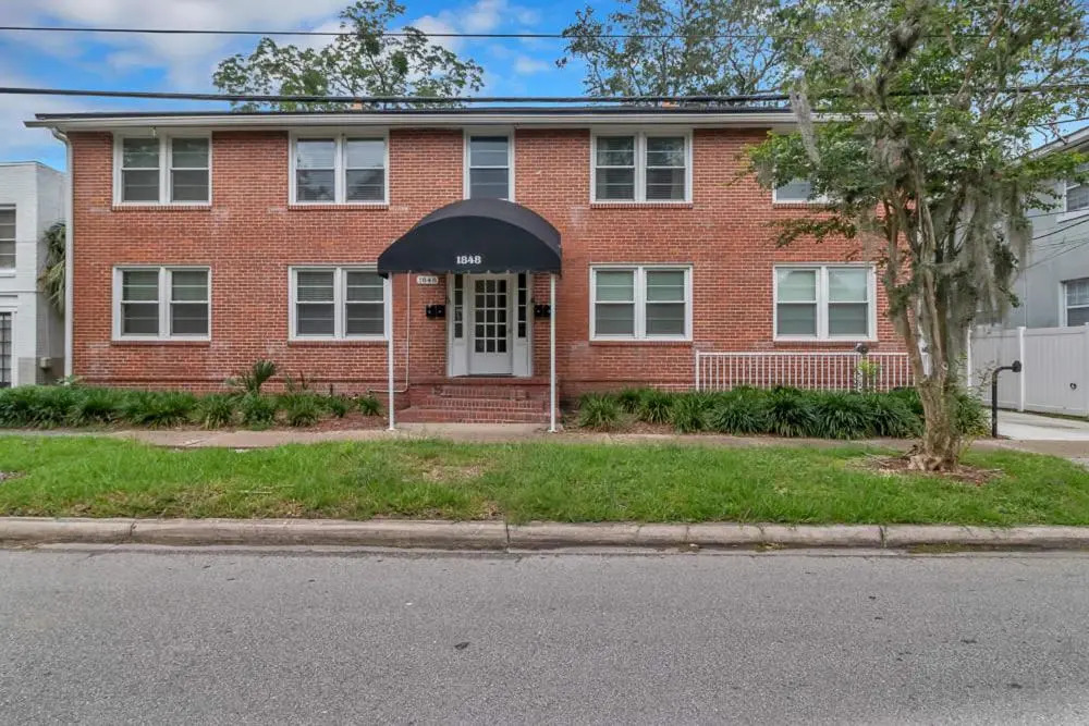Modern 2 BR Condo - 2 block from San Marco