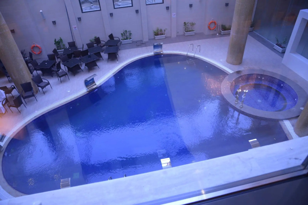 Warwick Al Khobar