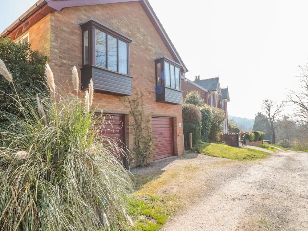 Yew Tree Cottage