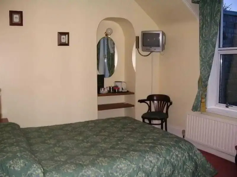 Guisachan Guesthouse