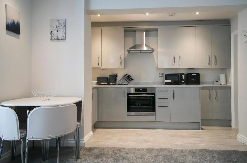 71 East Parade
