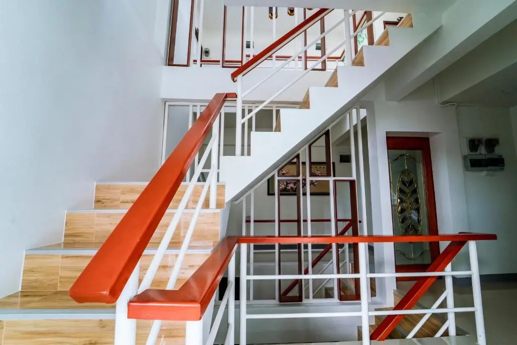 Mind and Punpun Apartment