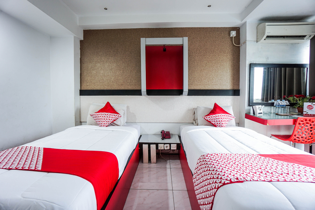OYO 1318 Hotel Prince Boulevard