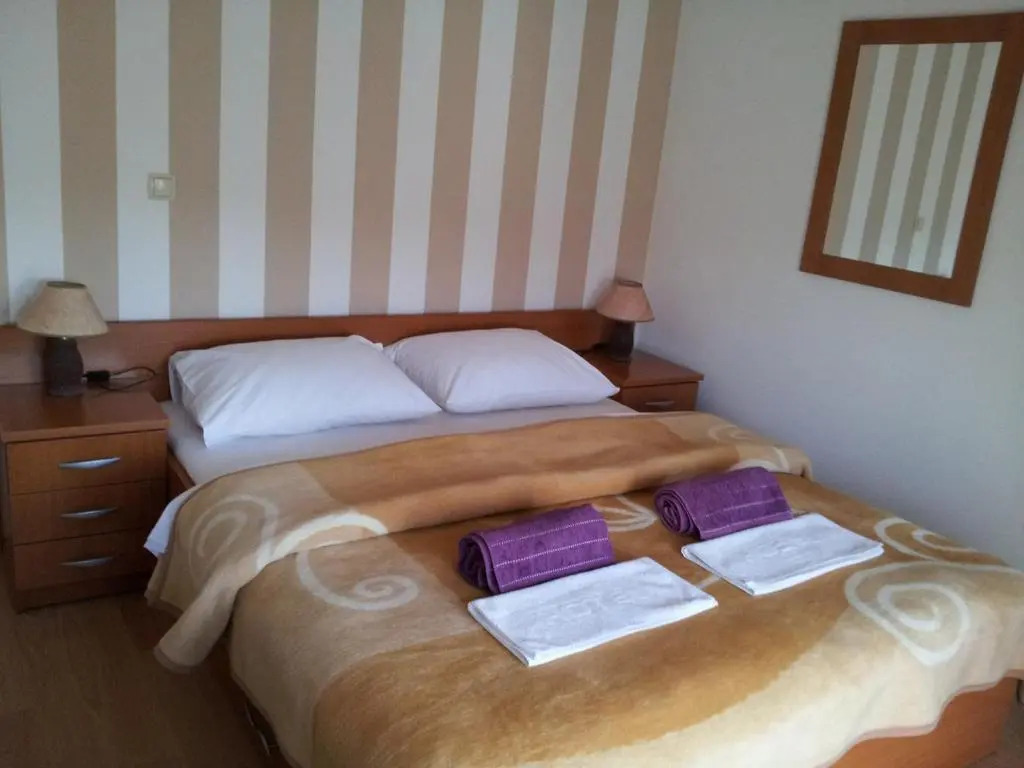 Apartments & Rooms CASA GAGRO