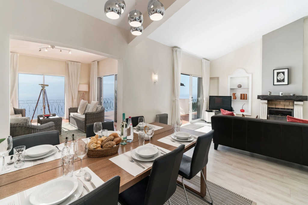 Cliff Top Villa With Magnificent Views Of The Atlantic Ocean | Villa Aquarela