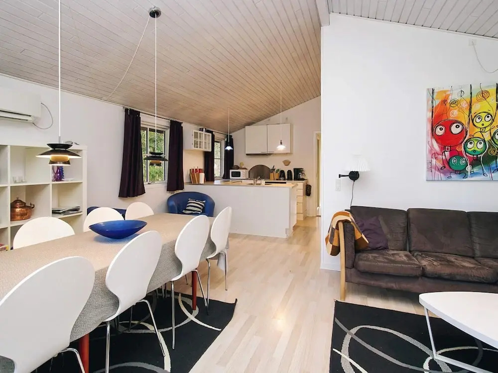 Idyllic Holiday Home in Store Fuglede near Forest