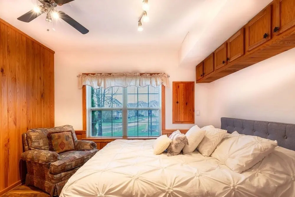 Seven Springs 4 BR Premium Condo, Sleeps 9 by RedAwning