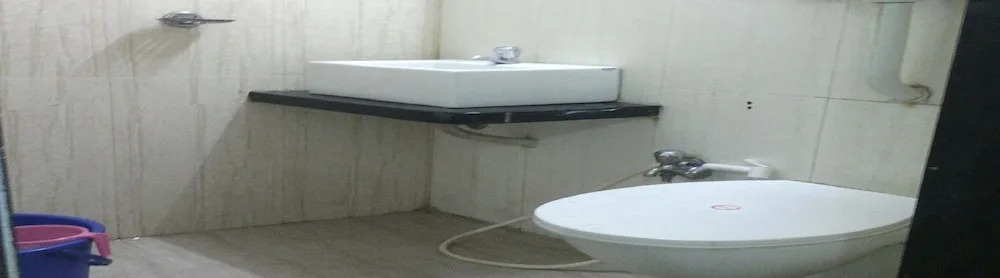 Room Maangta 100 - Andheri East