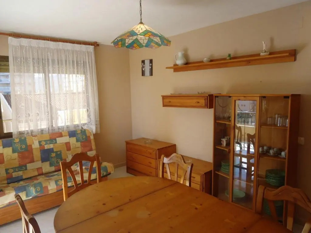 Apartamentos Alboran 4/6 Lek