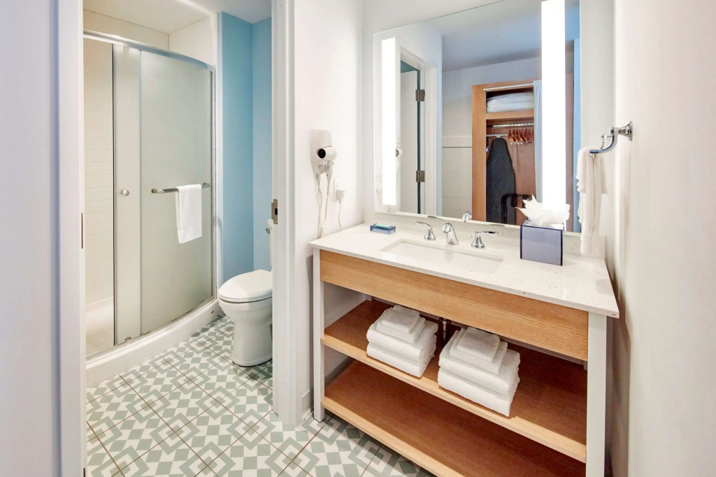 Universal’s Endless Summer Resort - Dockside Inn and Suites