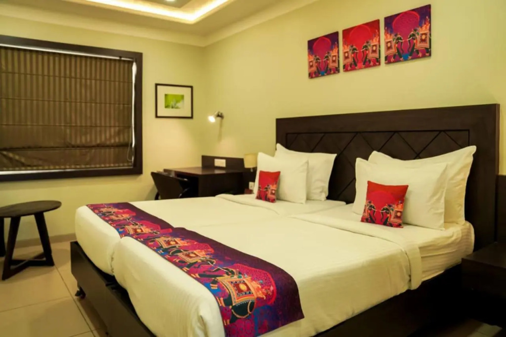 Hotel RG Inn