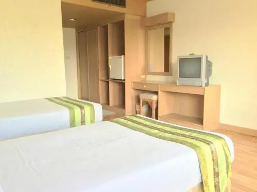 Takiab Beach Pool Villa