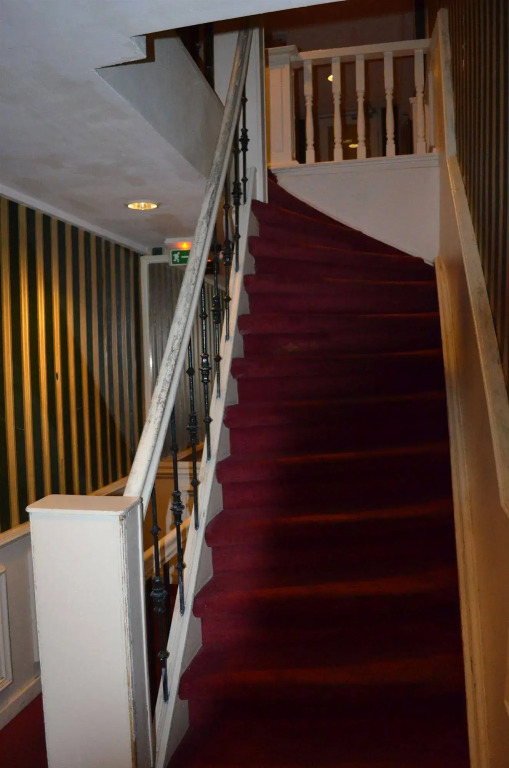 Rembrandtplein Bed & Breakfast
