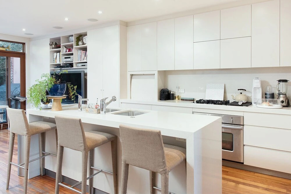 Stunning East Suburb Coastal Home H373