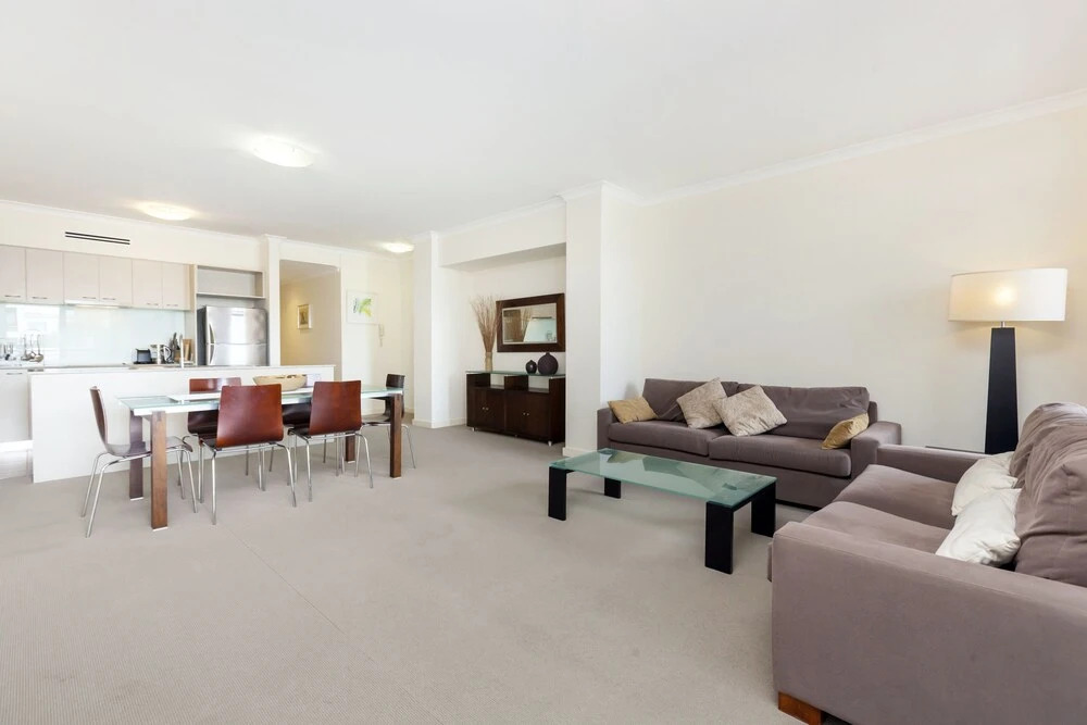 Executive Spacious Inner City Apartment