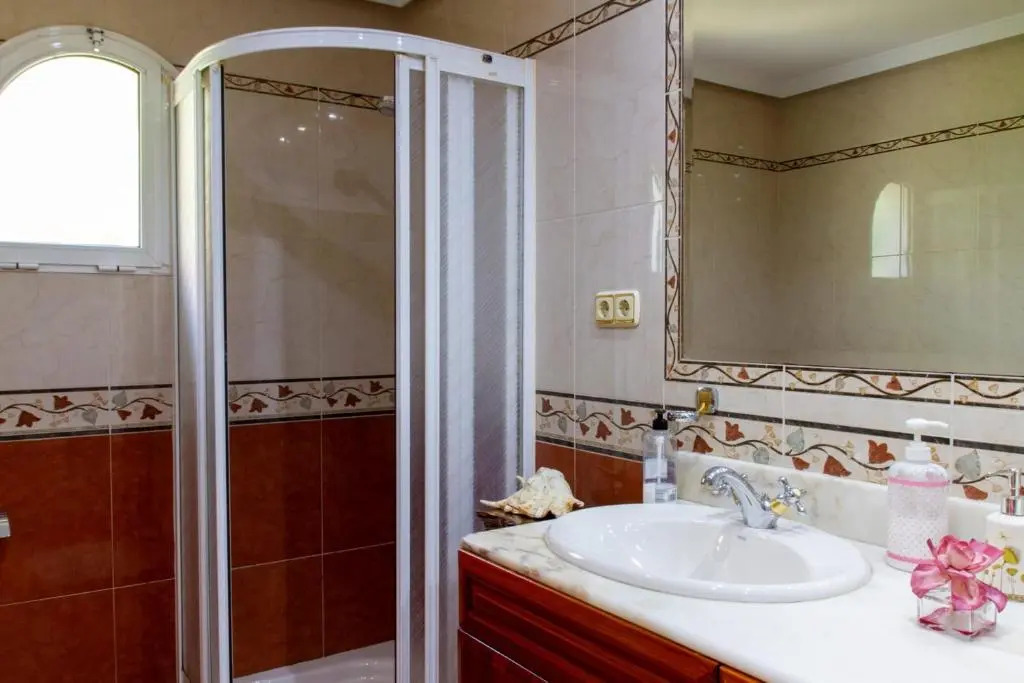 Fantastic chalet 5 mins away from the beach by easyBNB