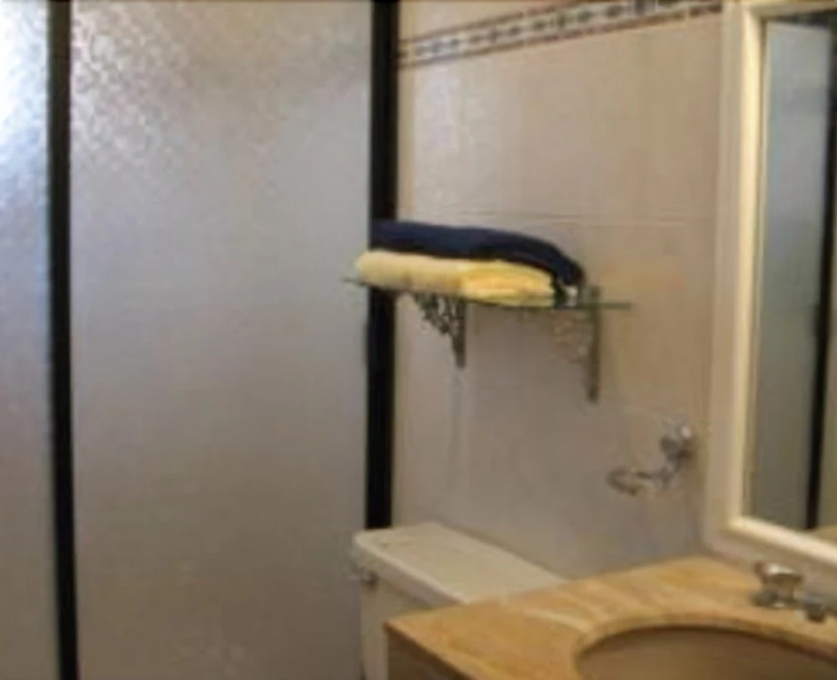 Condo Enrique by Villas HK28