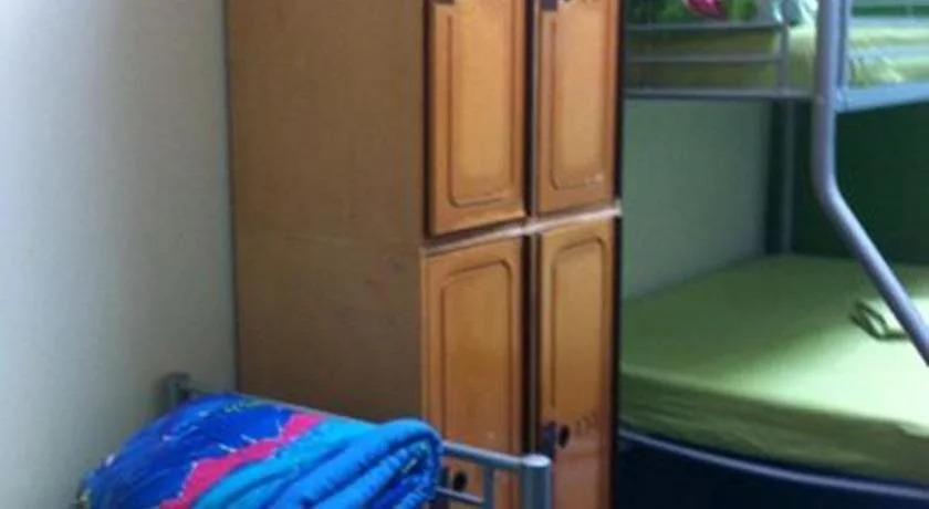 The Entrance Backpackers