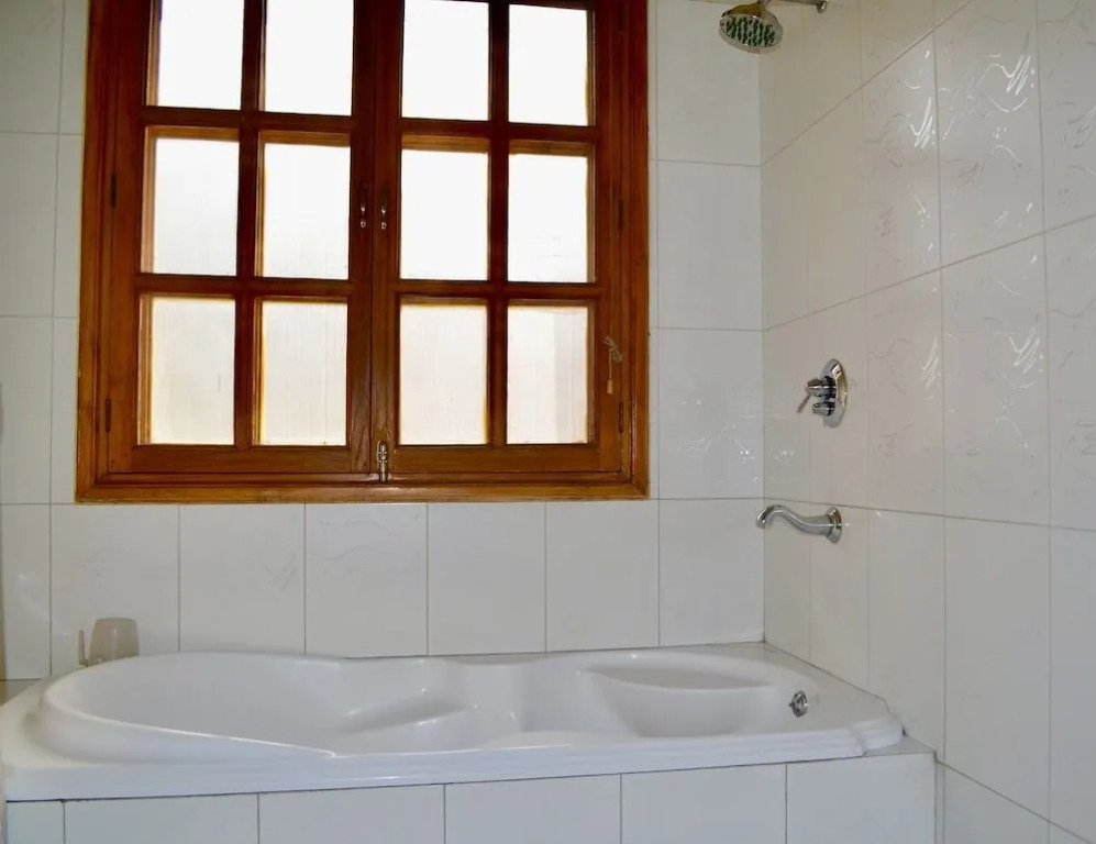 Malik's Villa Menage