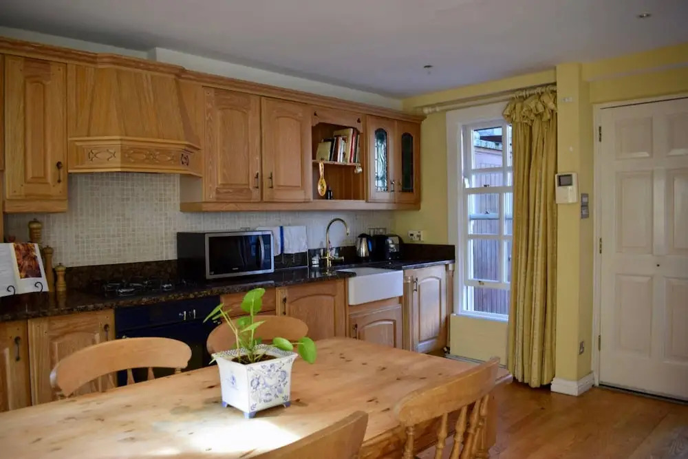 Elegant 2 Bedroom Dublin Coach House