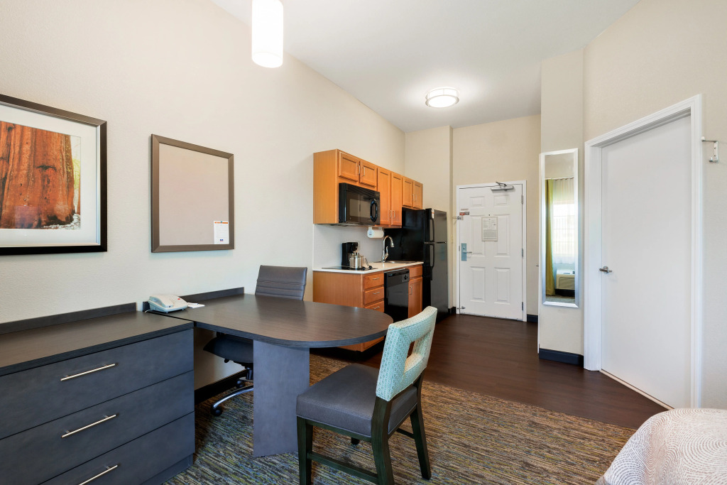 Candlewood Suites Medford by IHG