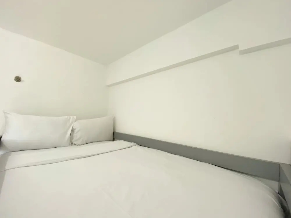 Cozy Stay Studio At Sayana Bekasi Apartment