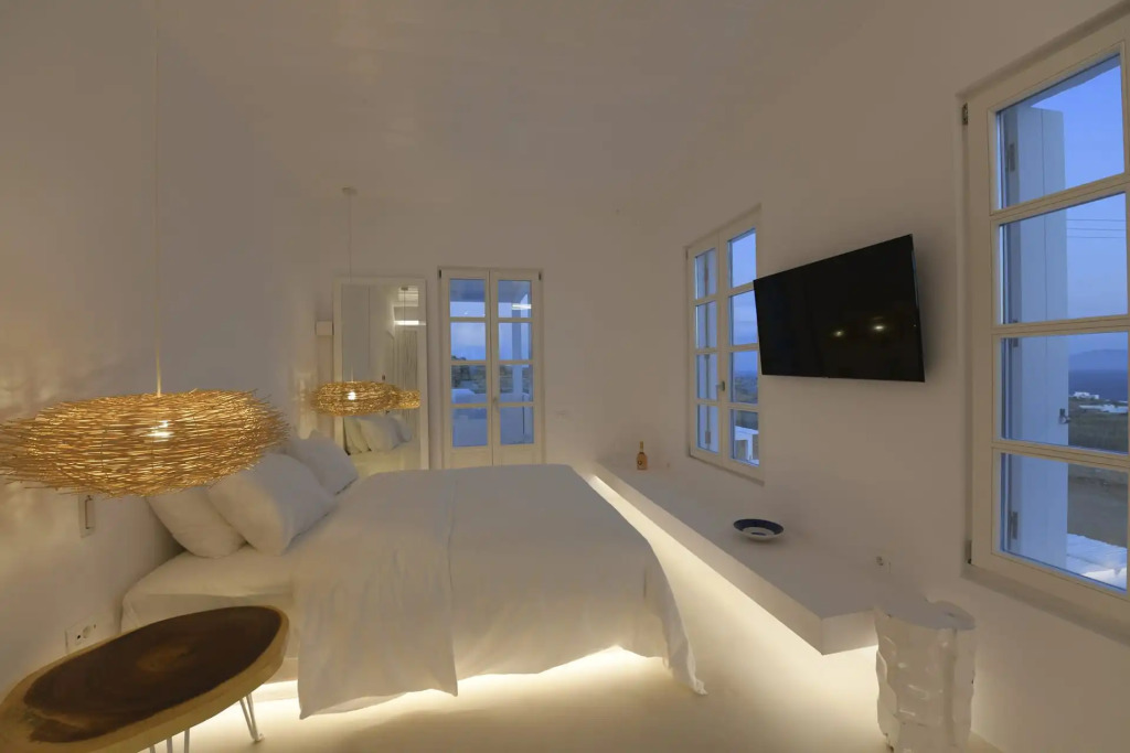 The Ammonite Resort – Adults Only